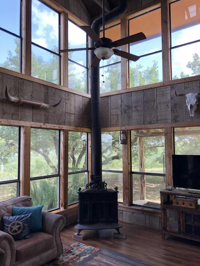 Hotel Rockin' B Ranch Bluff House Pipe Creek Exterior foto