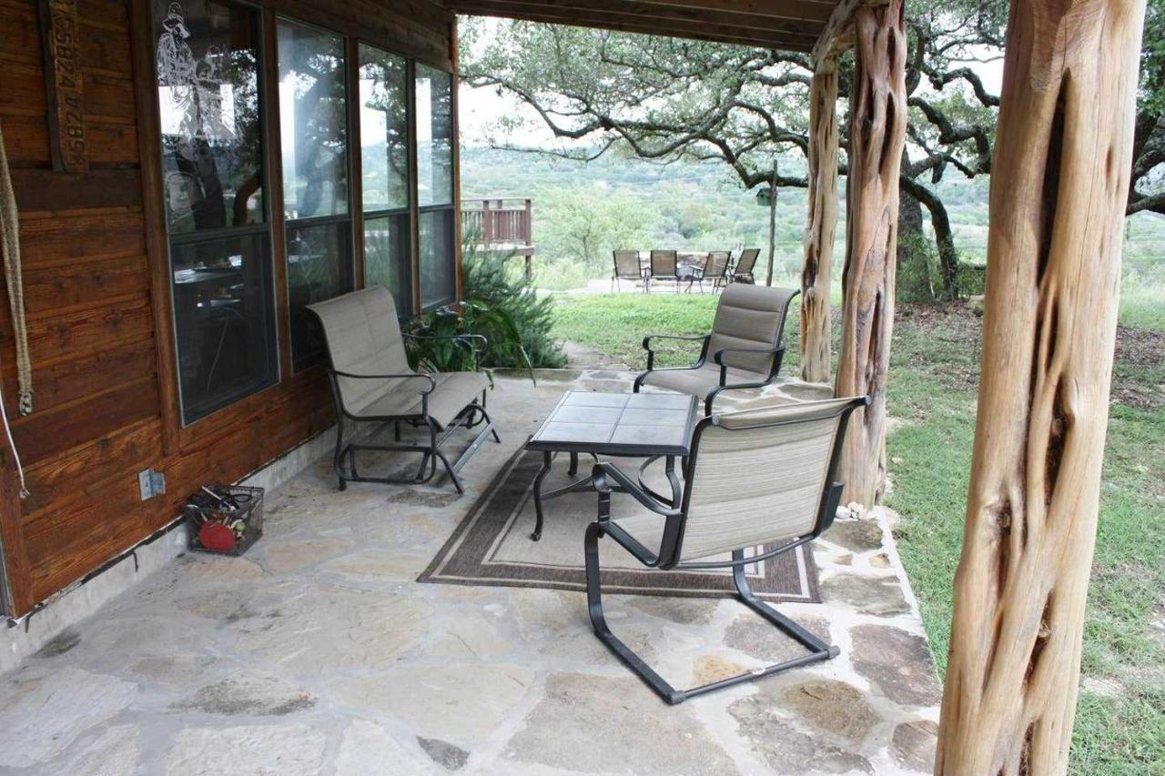 Hotel Rockin' B Ranch Bluff House Pipe Creek Exterior foto